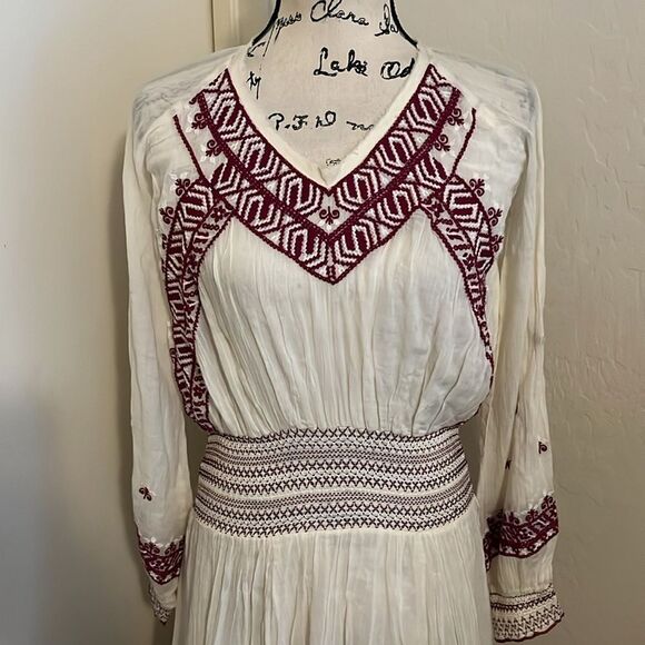 Free People Off White Embroidered Design Boho Feminine Dress Cottagecore - Picture 3 of 12